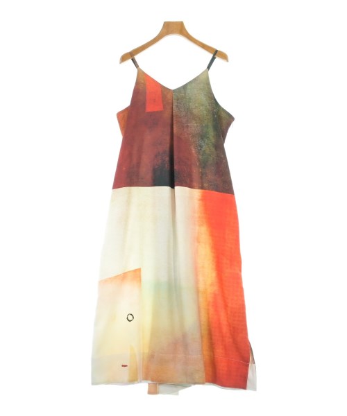 UNDECORATED ชุดเดรส