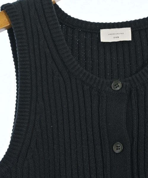 UNDECORATED เสื้อกั๊ก