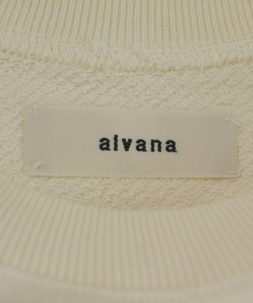alvana เสื้อยืด/เสื้อท็อปส์