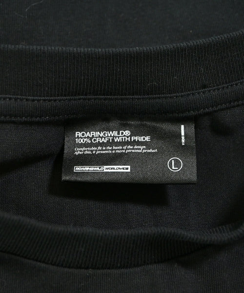 ROARINGWILD เสื้อยืด/เสื้อท็อปส์