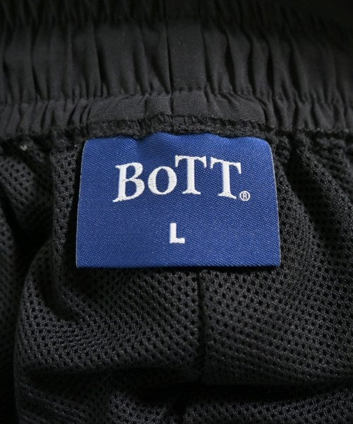 BOTT กางเกงขาสั้น