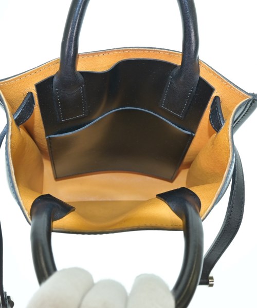 PIENI กระเป๋าถือขนาดใหญ่