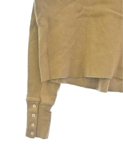 la peau de gem เสื้อยืด/เสื้อท็อปส์