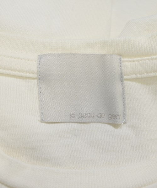 la peau de gem เสื้อยืด/เสื้อท็อปส์