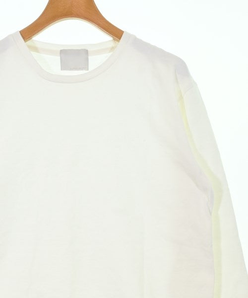 la peau de gem เสื้อยืด/เสื้อท็อปส์