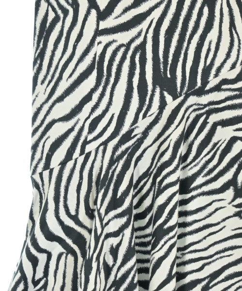 Solace London ชุดเดรส