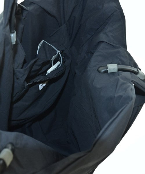 POST ARCHIVE FACTION กระเป๋าถือขนาดใหญ่