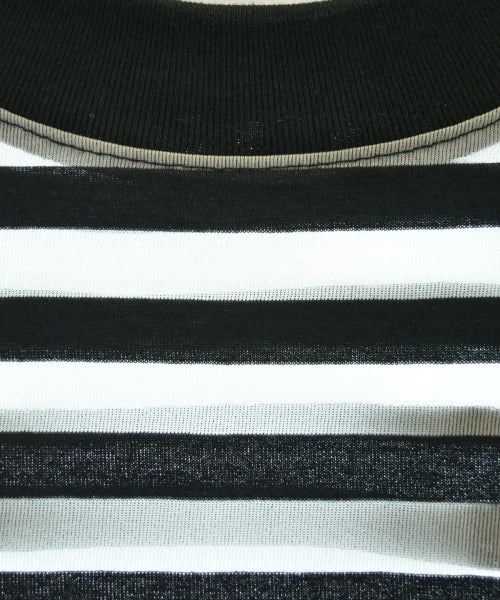 TANAKA เสื้อยืด/เสื้อท็อปส์