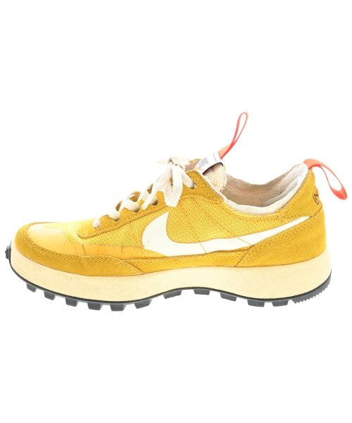 Tom Sachs รองเท้าผ้าใบ