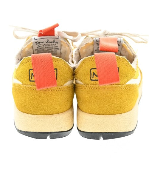 Tom Sachs รองเท้าผ้าใบ