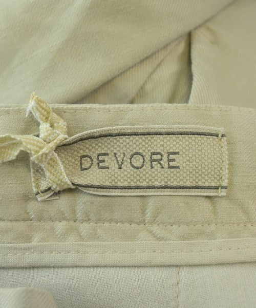 DEVORE Incipit กางเกงขาสั้น