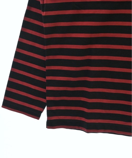 AUBERGE เสื้อยืด/เสื้อท็อปส์