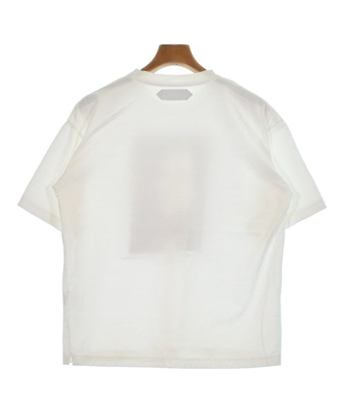 AUBERGE เสื้อยืด/เสื้อท็อปส์