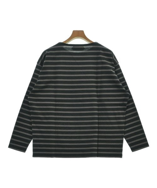 AUBERGE เสื้อยืด/เสื้อท็อปส์