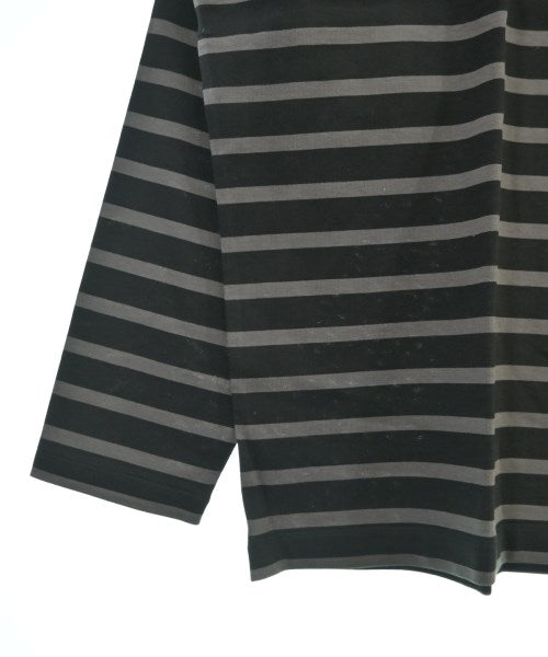 AUBERGE เสื้อยืด/เสื้อท็อปส์