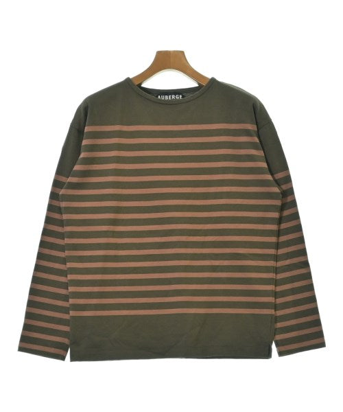 AUBERGE เสื้อยืด/เสื้อท็อปส์
