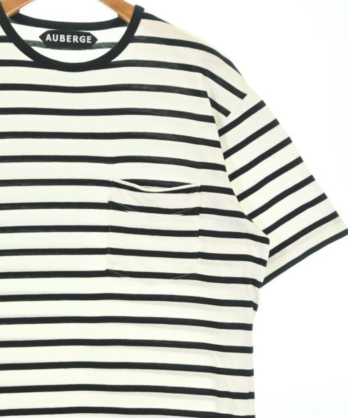 AUBERGE เสื้อยืด/เสื้อท็อปส์