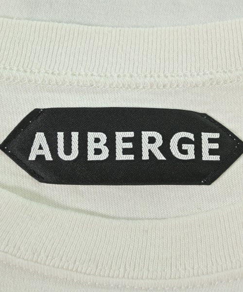 AUBERGE เสื้อยืด/เสื้อท็อปส์