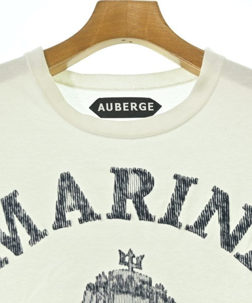 AUBERGE เสื้อยืด/เสื้อท็อปส์