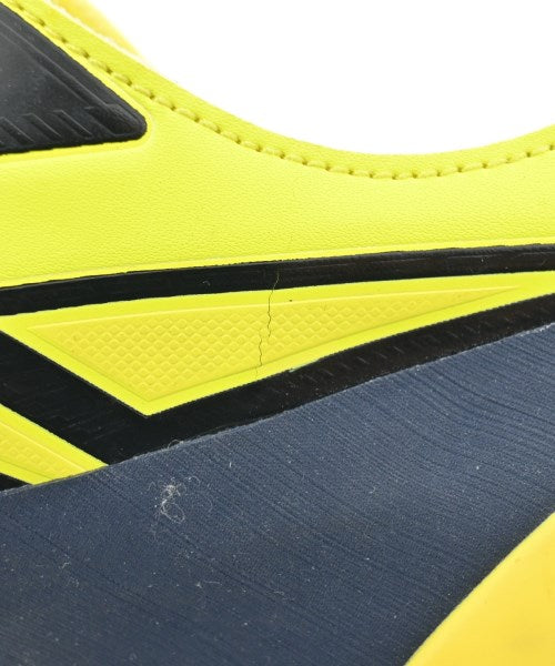 BOTTER รองเท้าผ้าใบ