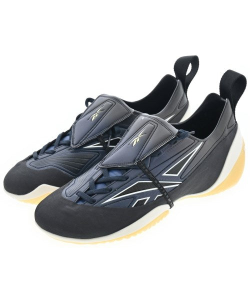 BOTTER รองเท้าผ้าใบ