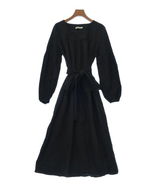 RANDEBOO ชุดเดรส