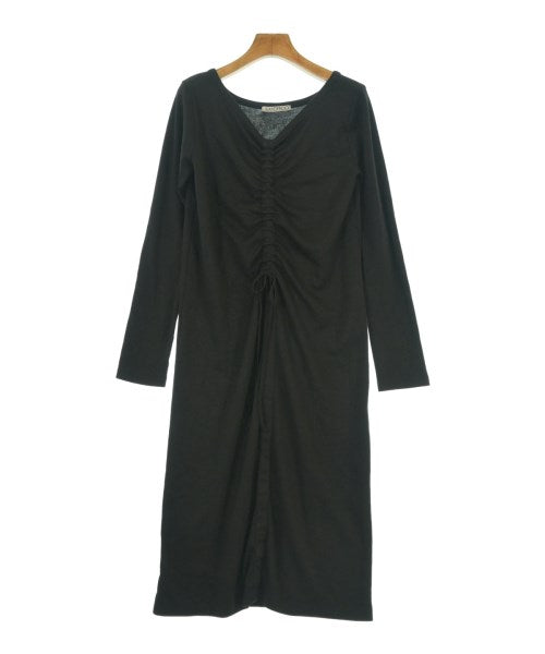 RANDEBOO ชุดเดรส