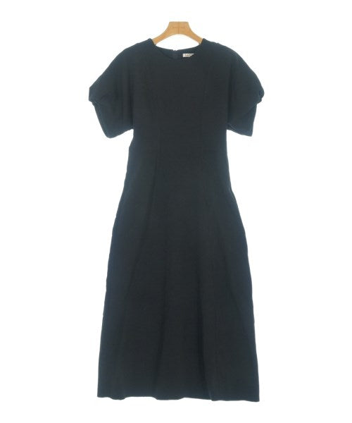 RANDEBOO ชุดเดรส