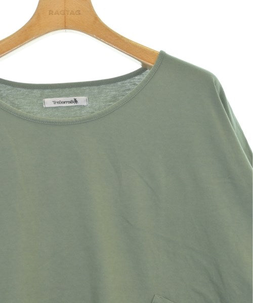 Trebarrabi เสื้อยืด/เสื้อท็อปส์