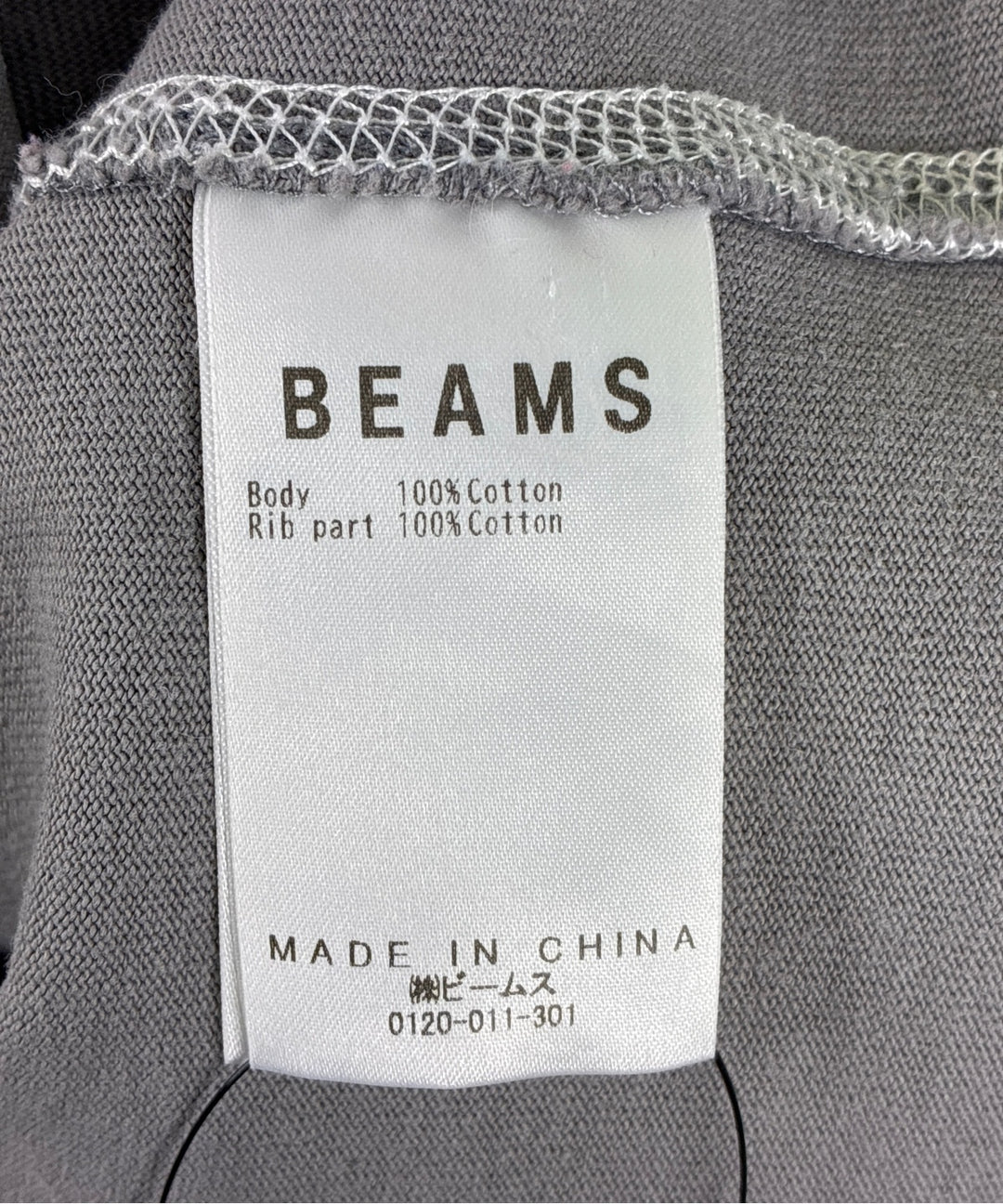 BEAMS เสื้อยืด/เสื้อท็อปส์