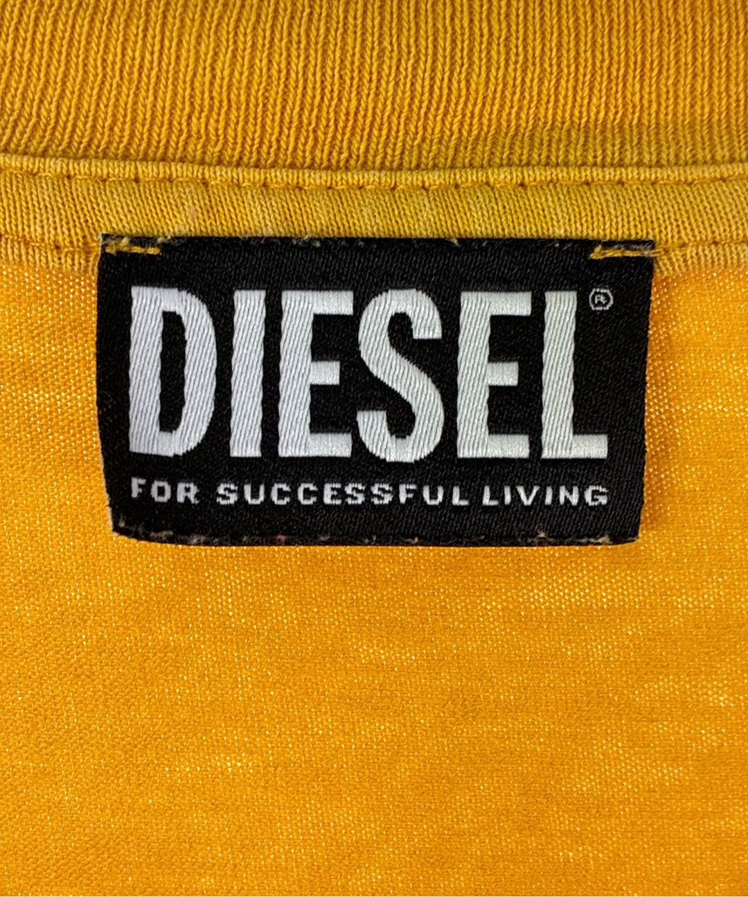 DIESEL เสื้อยืด/เสื้อท็อปส์
