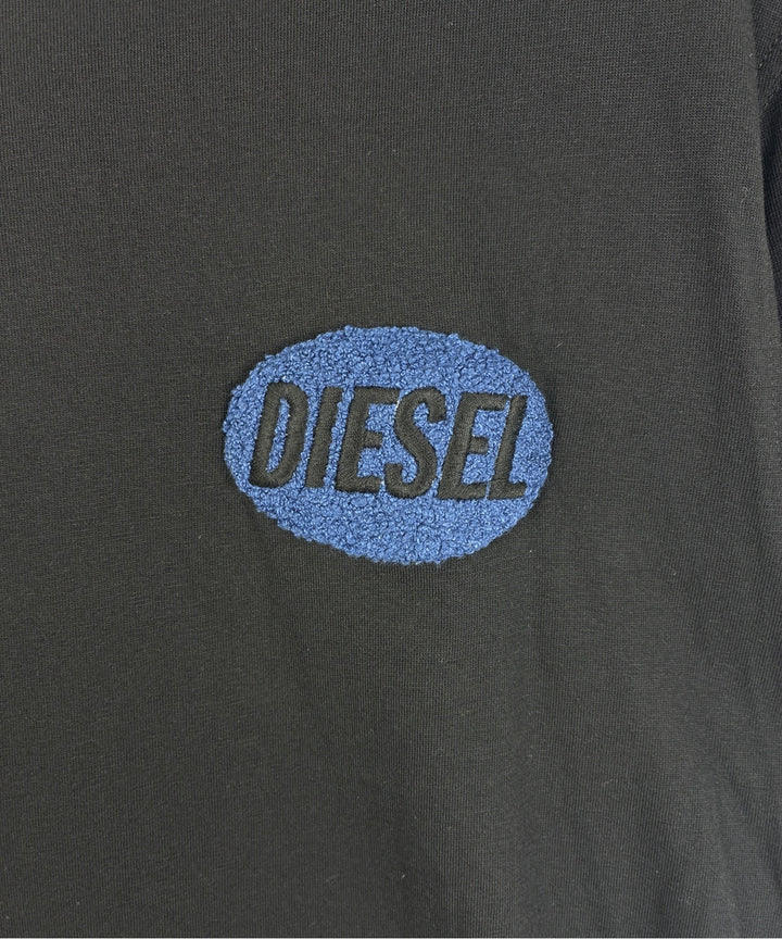 DIESEL เสื้อยืด/เสื้อท็อปส์