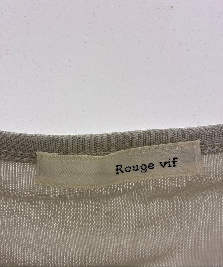 Rouge vif เสื้อสายเดี่ยว