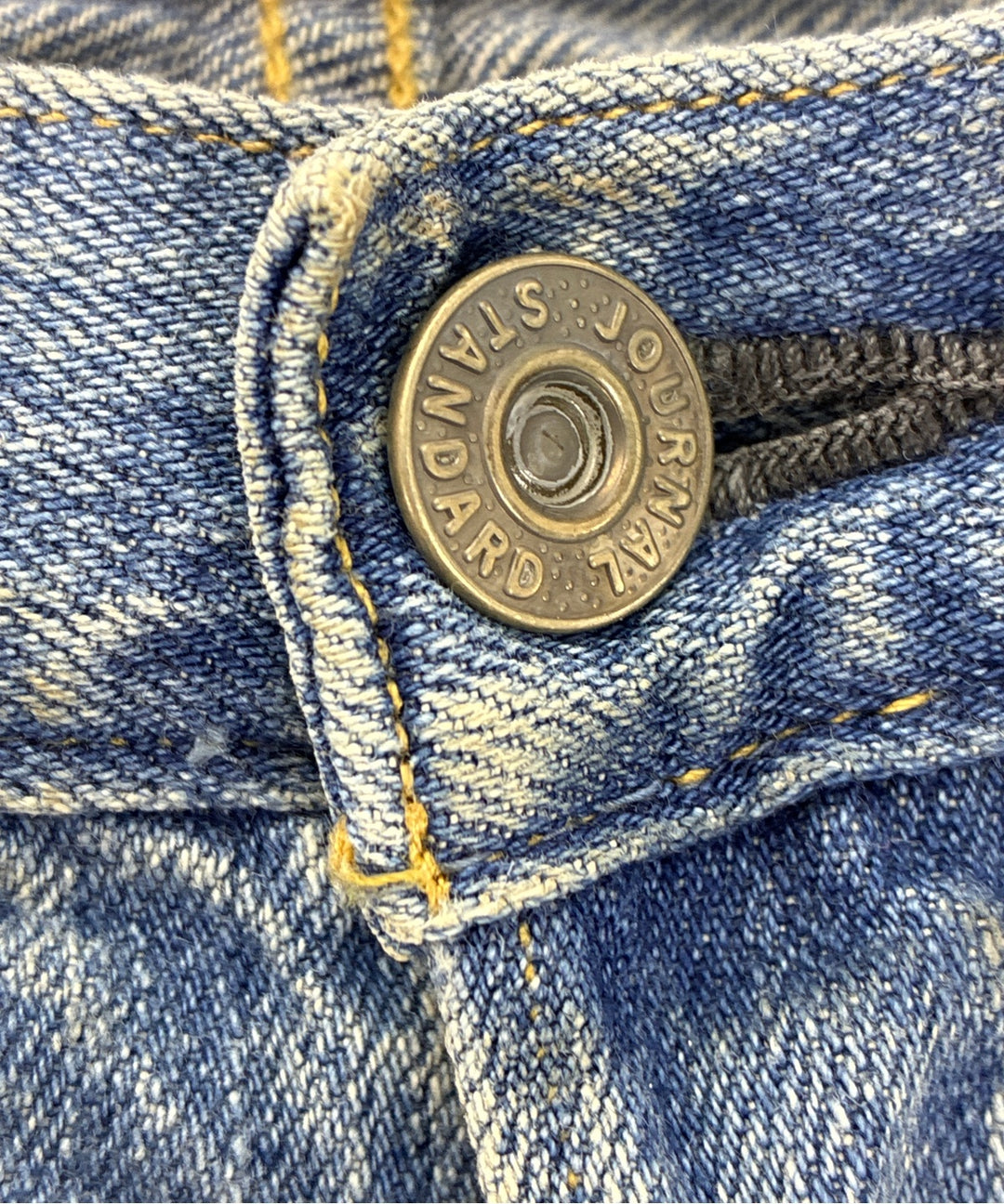 JOURNAL STANDARD ยีนส์