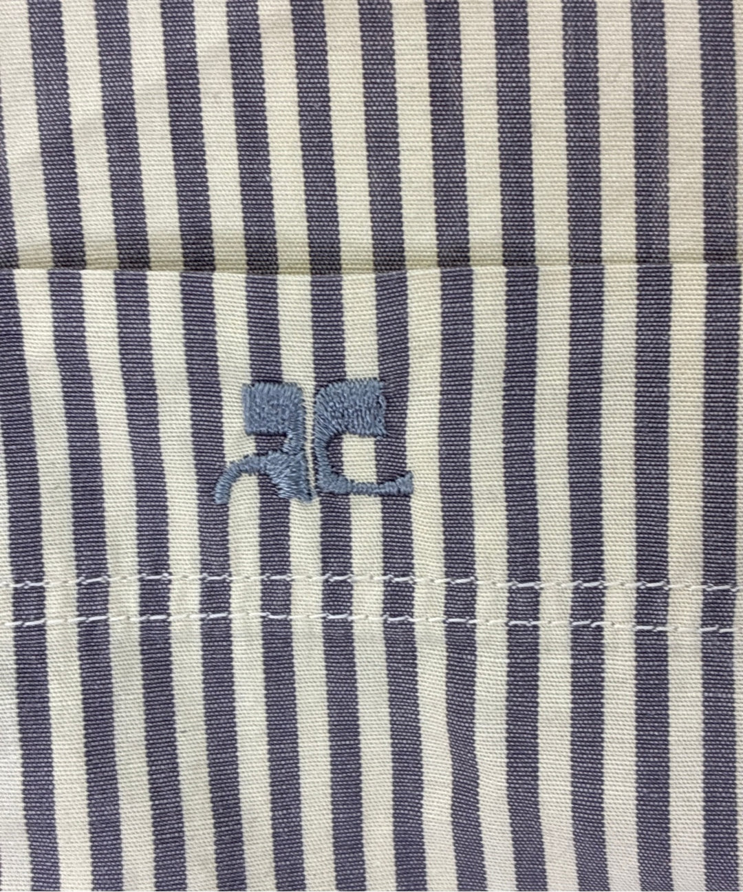 courreges เสื้อลำลอง