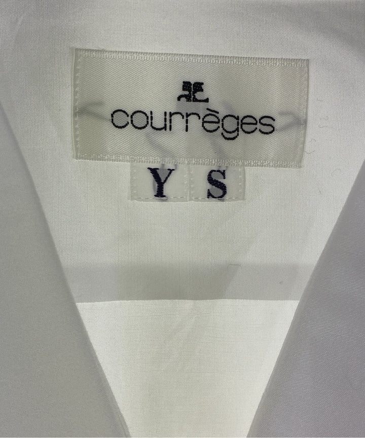 courreges เสื้อลำลอง