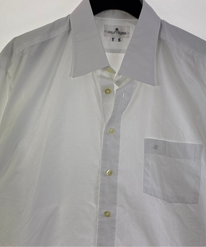 courreges เสื้อลำลอง