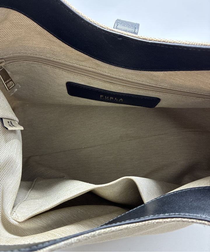 FURLA กระเป๋าถือขนาดใหญ่