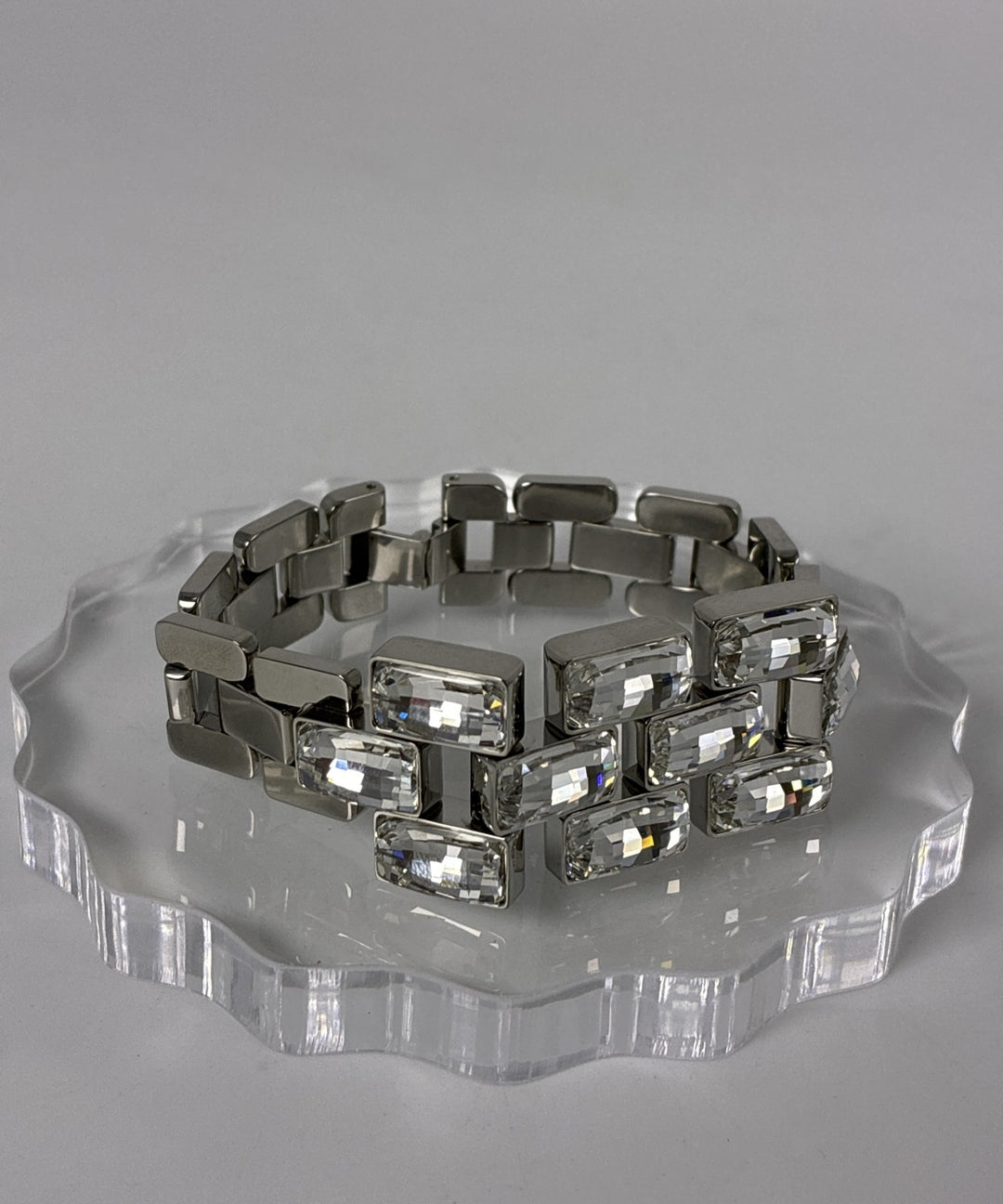 SWAROVSKI สร้อยข้อมือ/กำไล