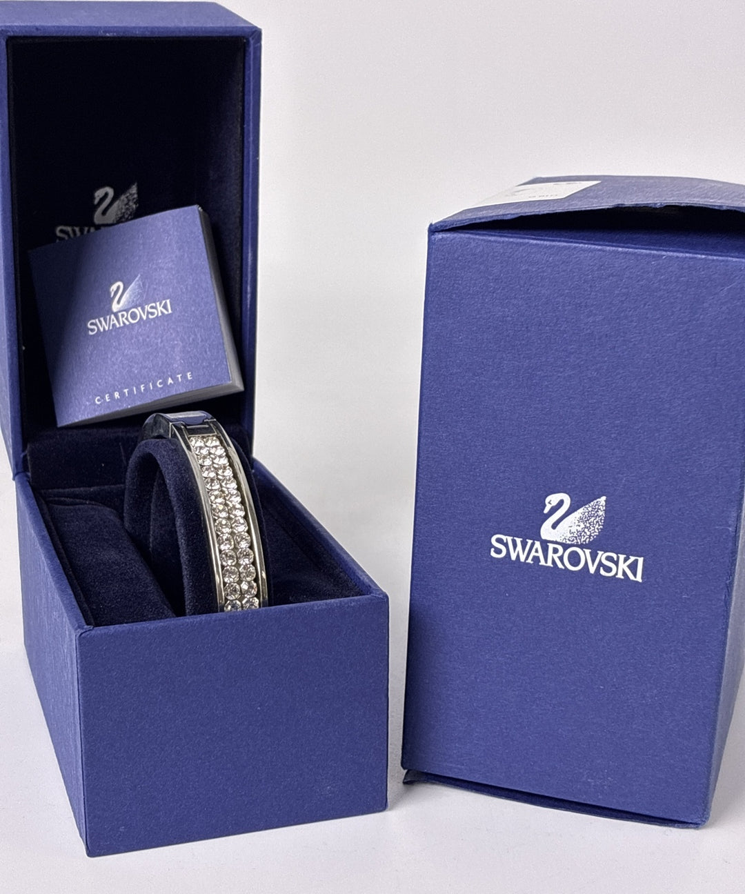 SWAROVSKI สร้อยข้อมือ/กำไล