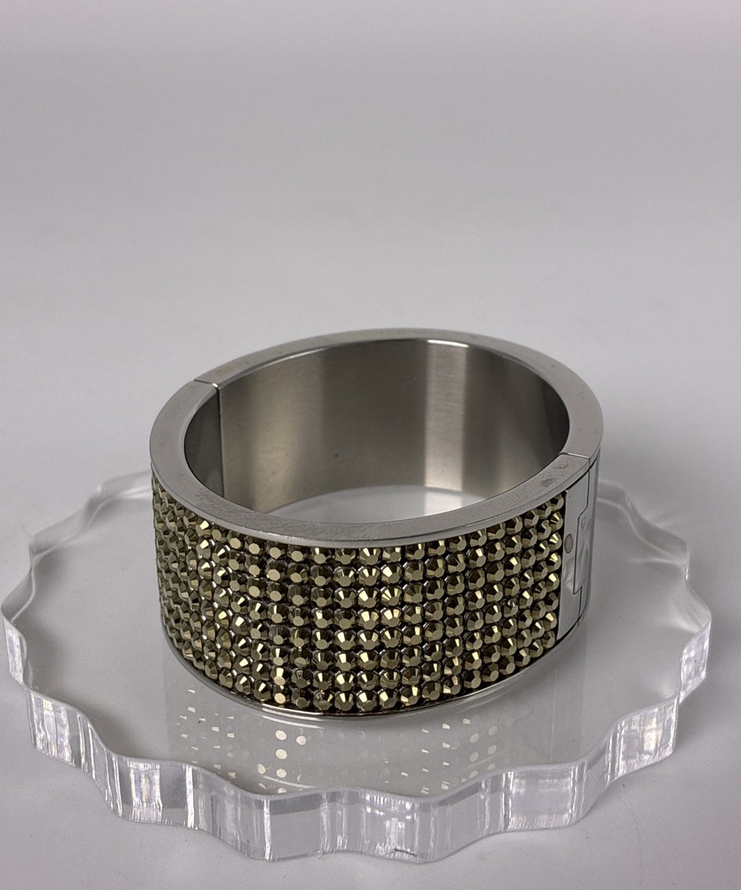 SWAROVSKI สร้อยข้อมือ/กำไล