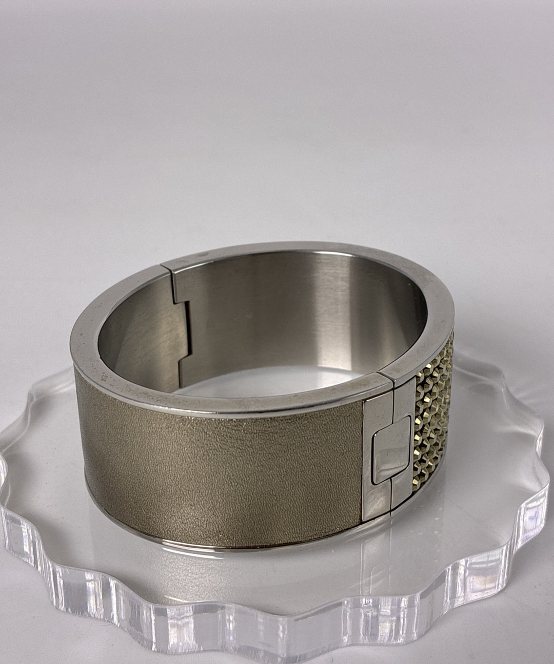 SWAROVSKI สร้อยข้อมือ/กำไล