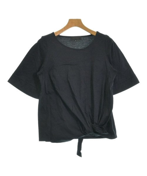UNTITLED เสื้อยืด/เสื้อท็อปส์