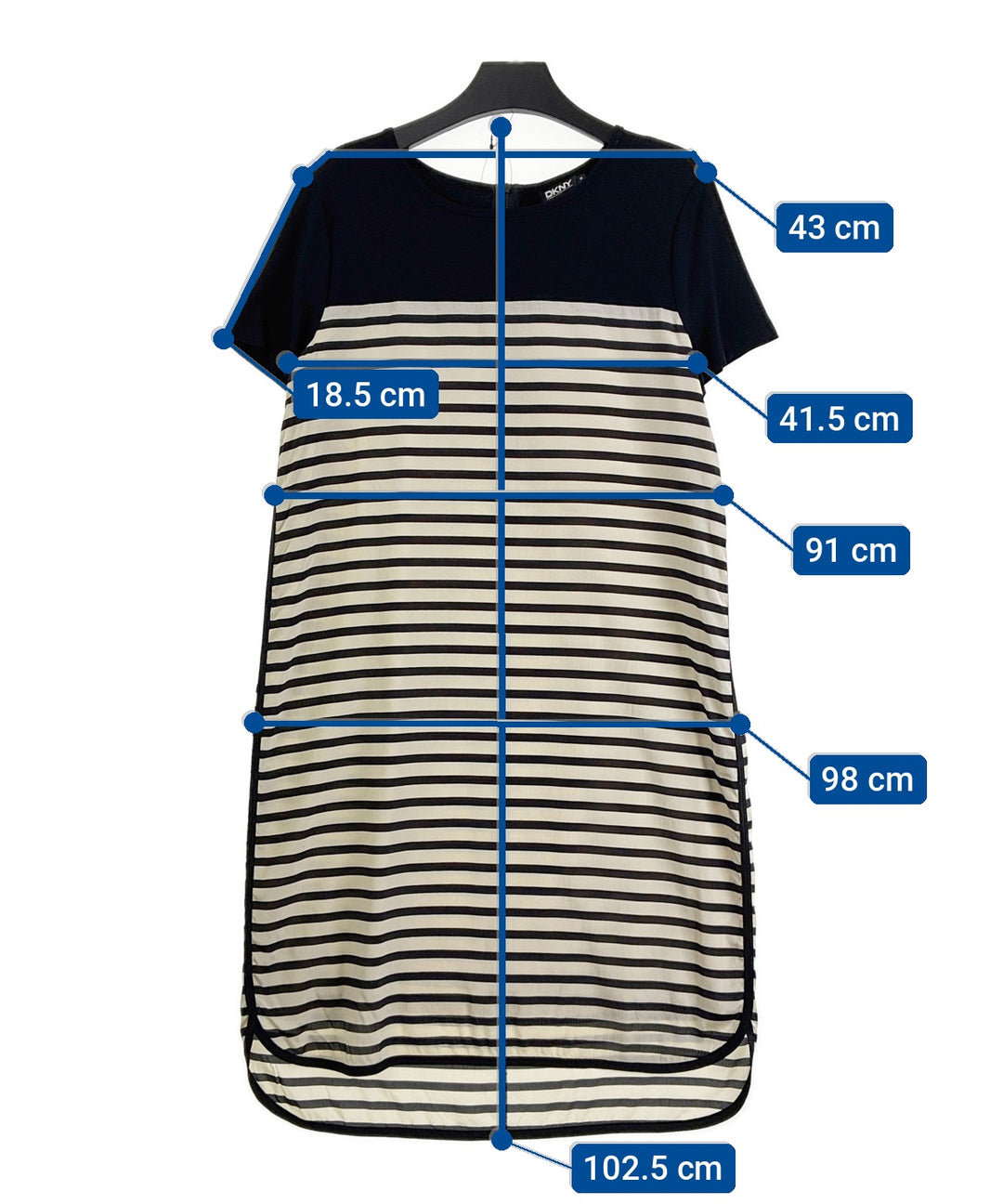 DKNY ชุดเดรส
