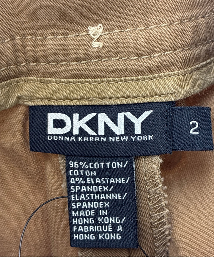 DKNY กางเกงขาสั้น