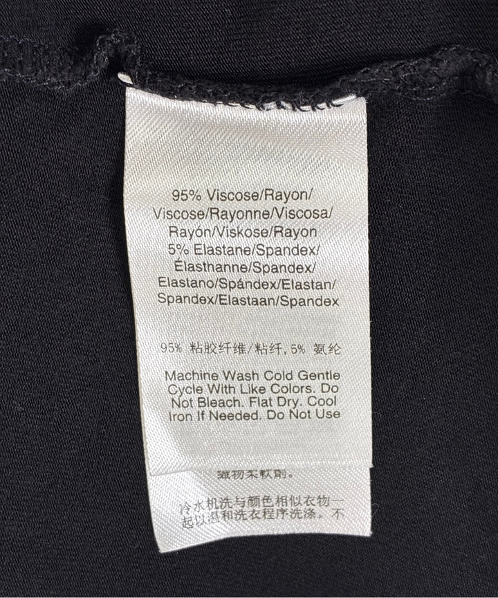 DKNY เสื้อแขนกุด