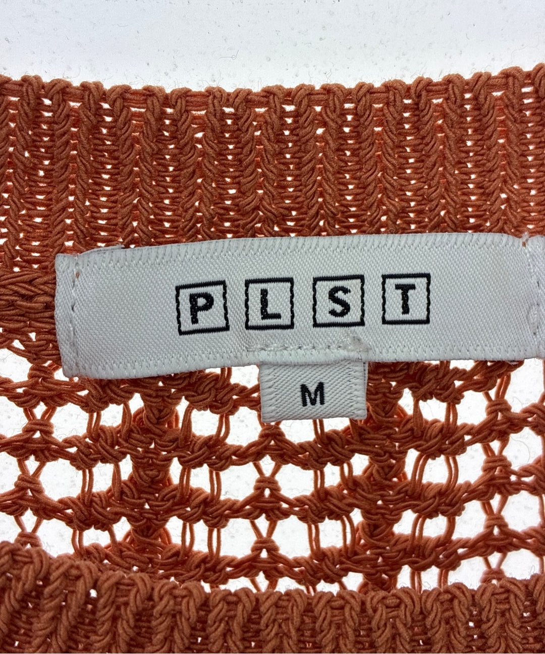 PLST เสื้อยืด/เสื้อท็อปส์