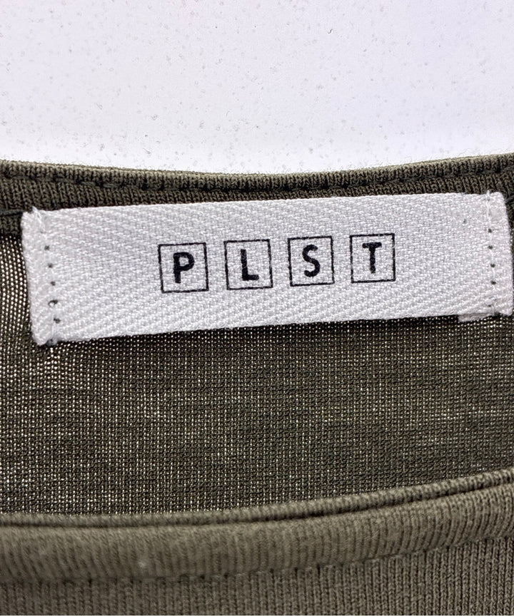 PLST เสื้อสตรี