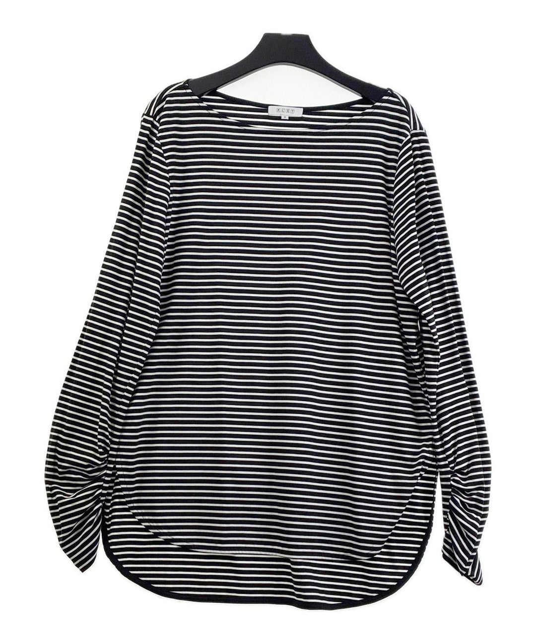 PLST เสื้อยืด/เสื้อท็อปส์