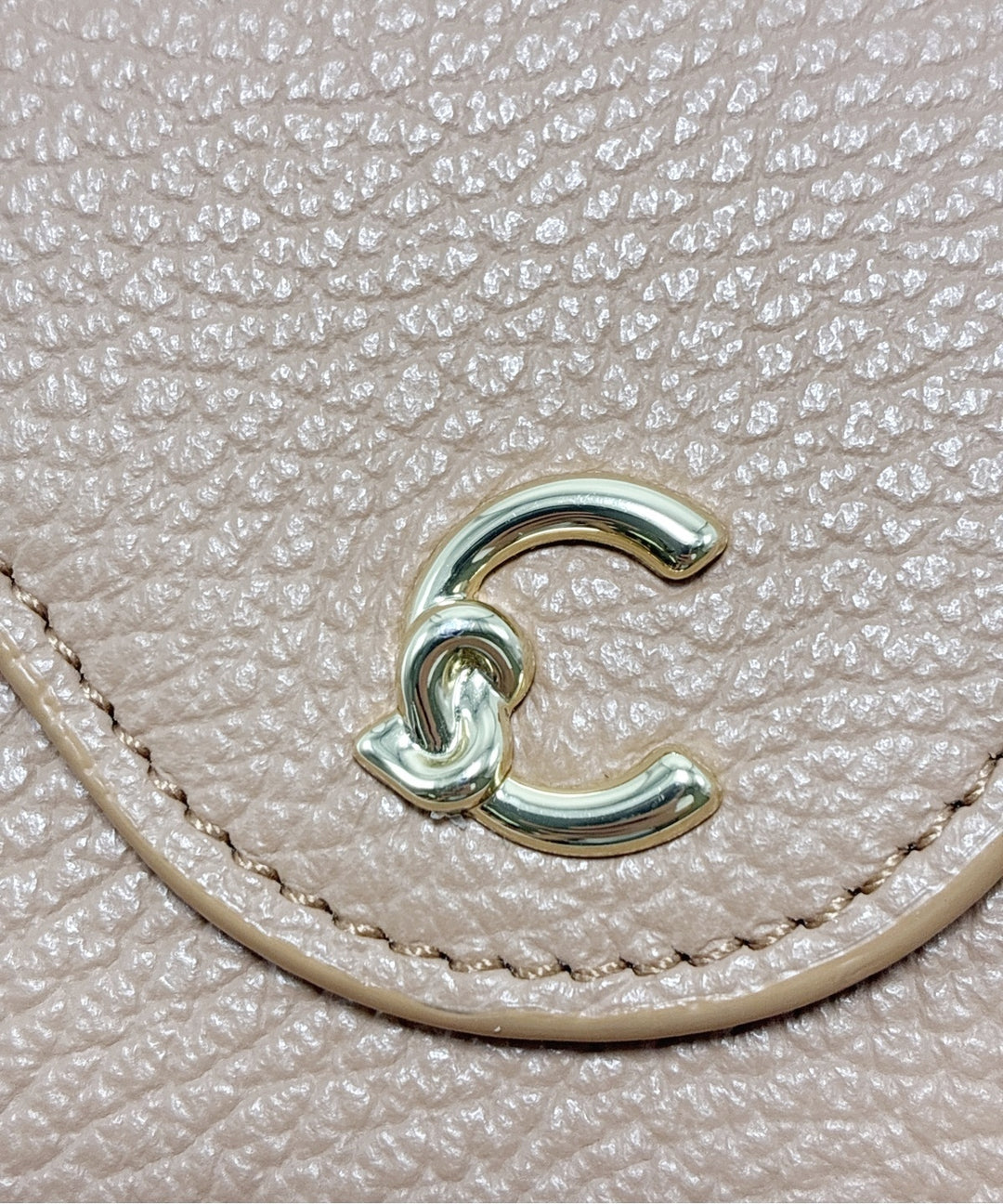 COCCINELLE กระเป๋าสตางค์/กระเป๋าใส่เหรียญ